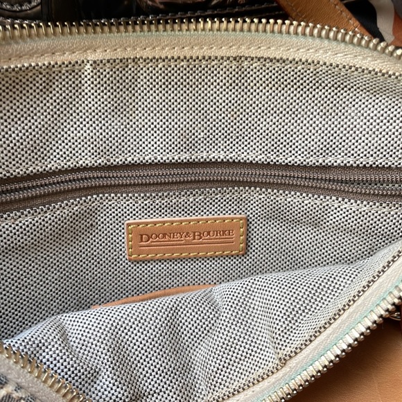 Coach and Dooney and Bourke small handbag in good condition - Picture 7 of 9
